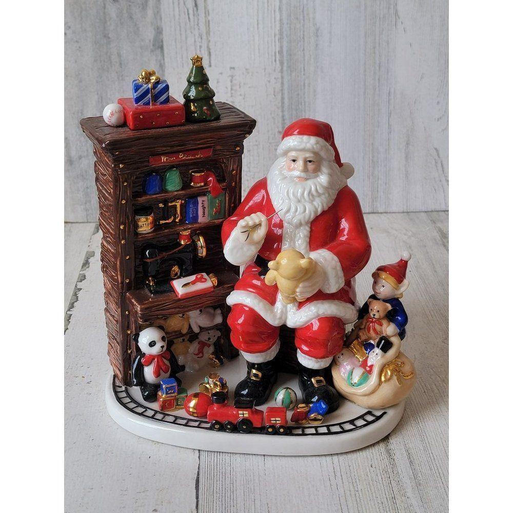Royal Doulton Santa's Workshop 2008 limited‎ edition Xmas home decor